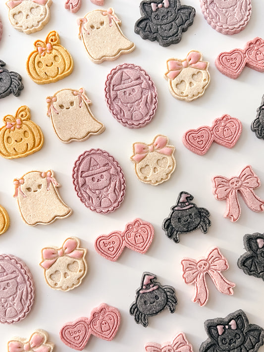 spooky sweethearts