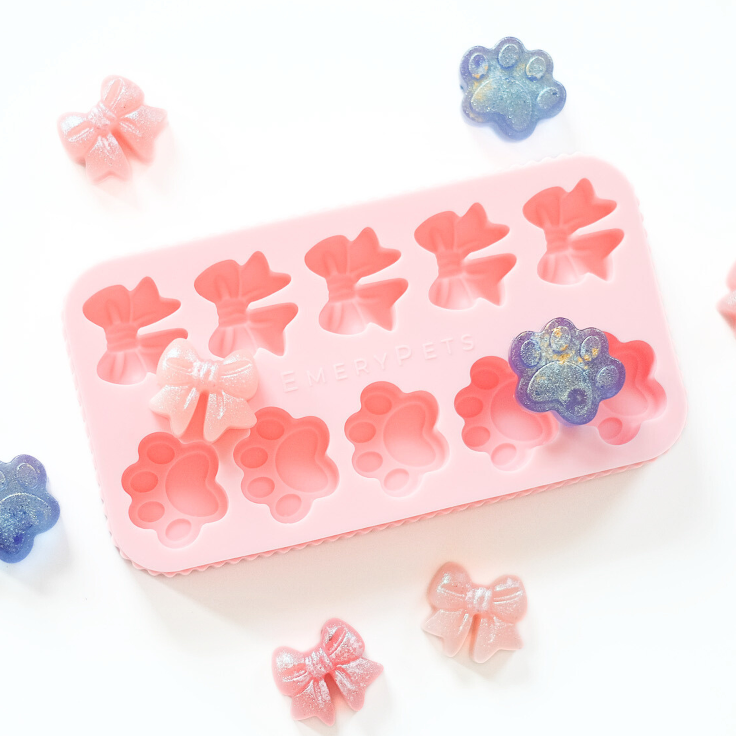 Bow + Paw Treat Mold
