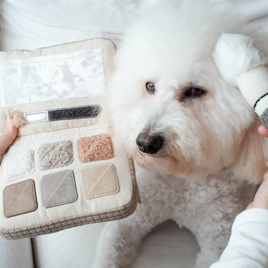 eyeshadow pallette snuffle toy