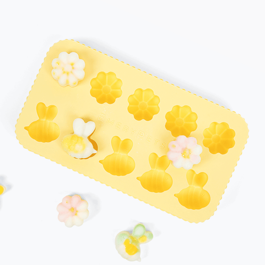 Bee + Daisy Treat Mold